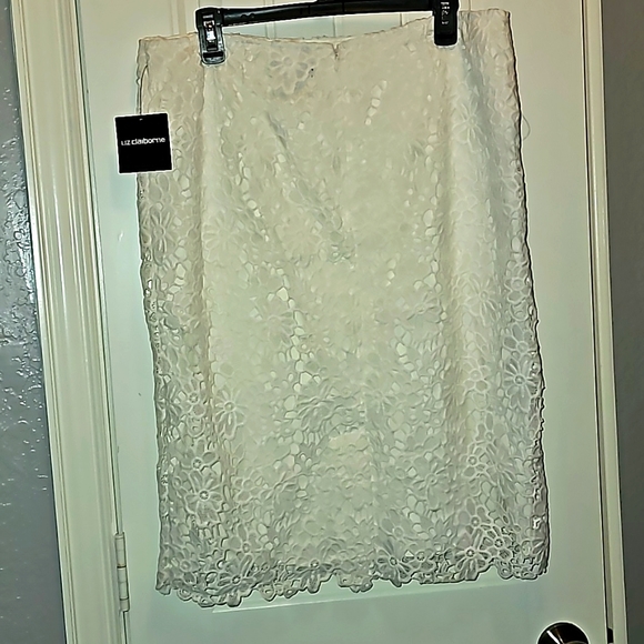 Liz Claiborne Skirt - Picture 2 of 4